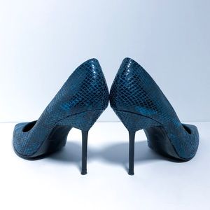 Zara Shoes | Faux Black & Blue Snakeskin Heel